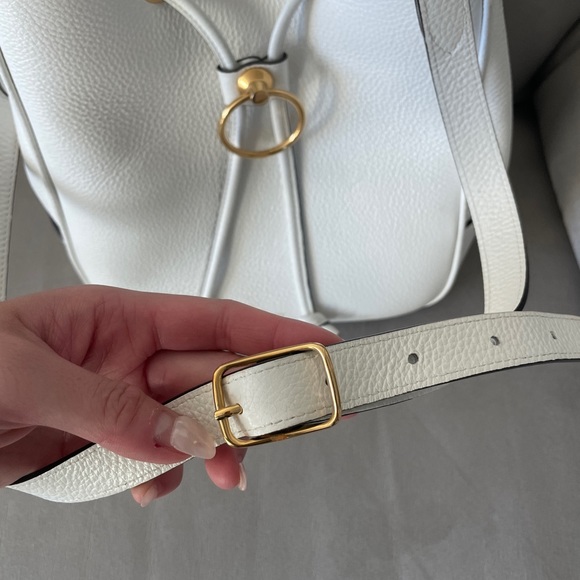 Mulberry Hampstead Leather Bucket Bag - Picture 4 of 10